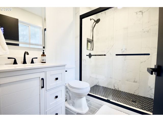 10854 SUMMIT Loop Se, Turner, OR 97392