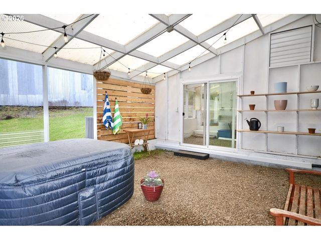 10854 SUMMIT Loop Se, Turner, OR 97392