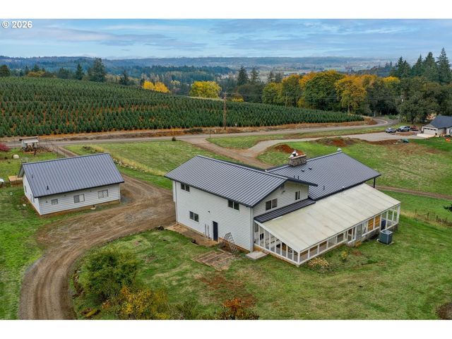 10854 SUMMIT Loop Se, Turner, OR 97392