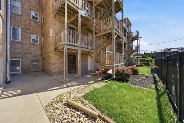 600 ELGIN Avenue 3B, Forest Park, IL 60130