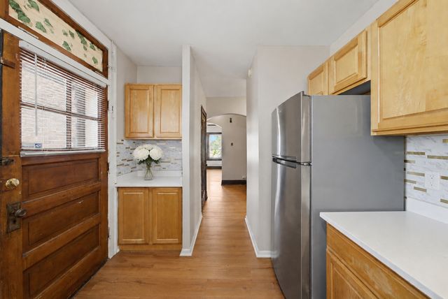 600 ELGIN Avenue 3B, Forest Park, IL 60130