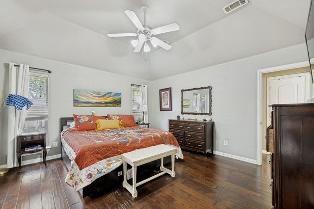 5009 Pointclear Court, Arlington, TX 76017