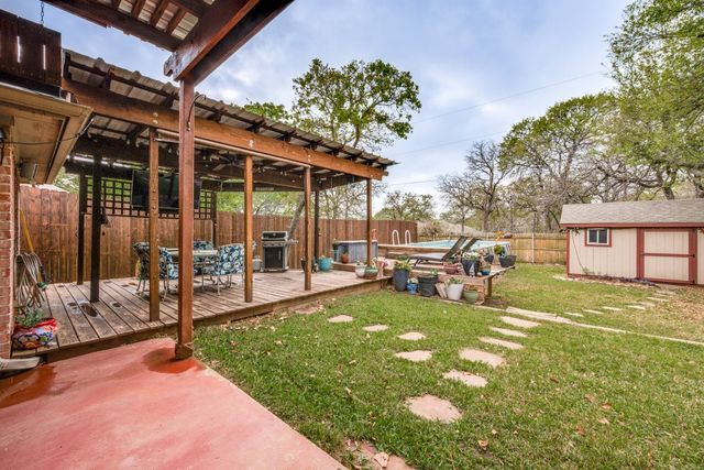 5009 Pointclear Court, Arlington, TX 76017