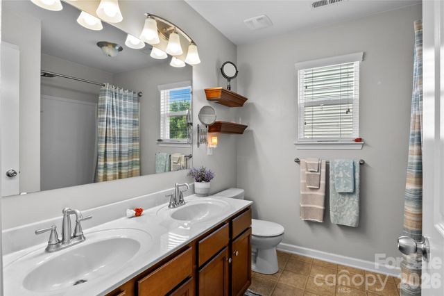 10621 Shanon Darby Lane, Charlotte, NC 28214