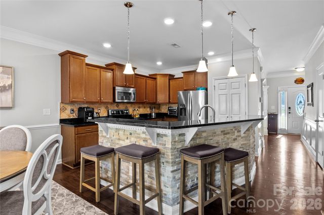 10621 Shanon Darby Lane, Charlotte, NC 28214