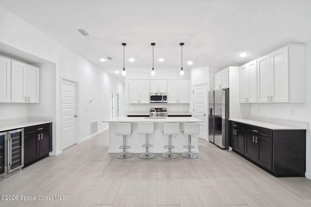 101 Crosspoint Street SE, Palm Bay, FL 32909