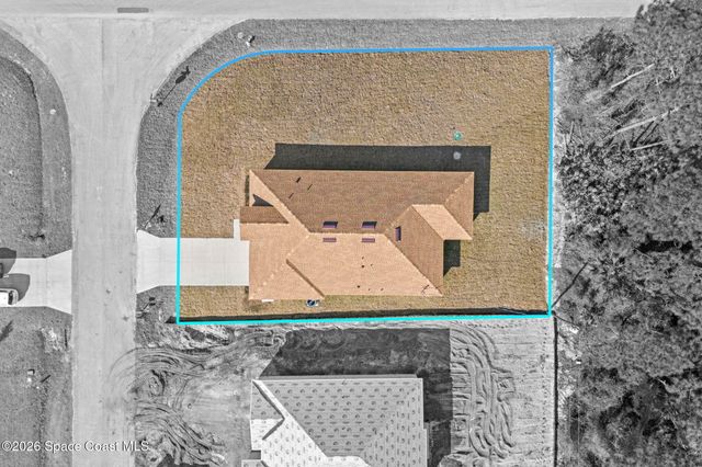101 Crosspoint Street SE, Palm Bay, FL 32909