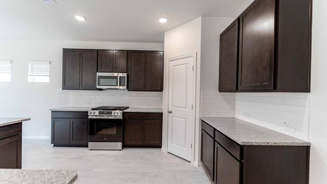 3112 Waxwing Drive, Brookshire, TX 77423