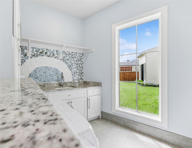 13717 Nouvelle Circle, Fort Worth, TX 76008