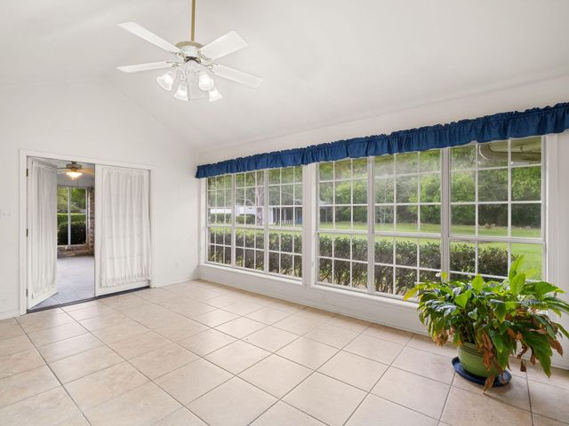 1480 Ernest Dr, Deridder, LA 70634