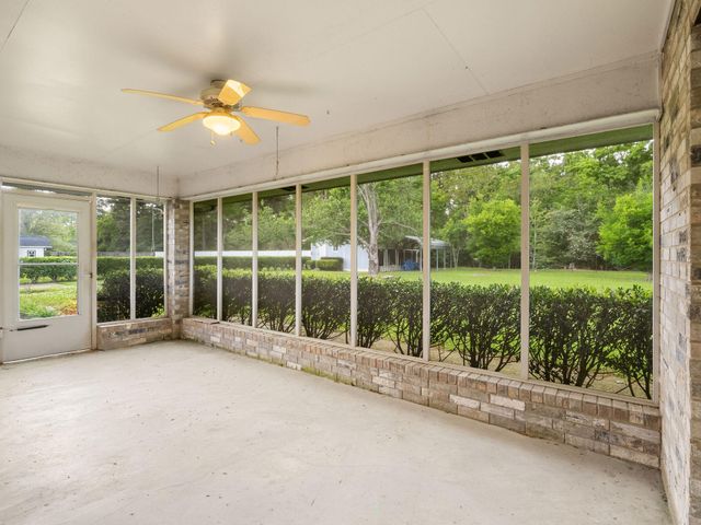 1480 Ernest Dr, Deridder, LA 70634