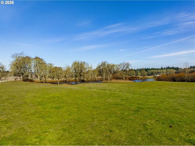 26718 CANTRELL Rd, Eugene, OR 97402