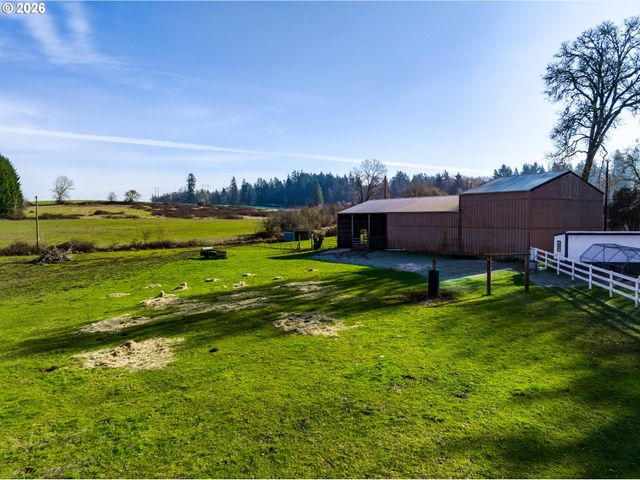 26718 CANTRELL Rd, Eugene, OR 97402
