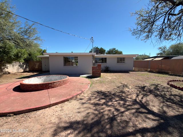 2817 N Walnut Avenue, Tucson, AZ 85712