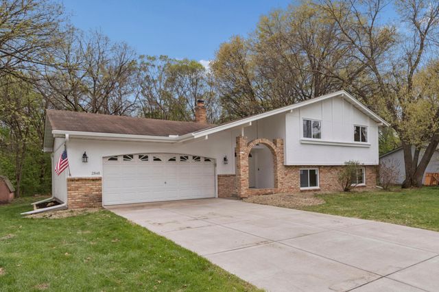 2848 Ardan Avenue, Mounds View, MN 55112