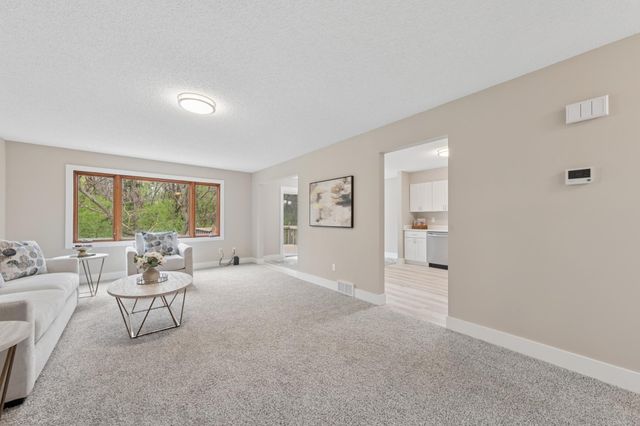 2848 Ardan Avenue, Mounds View, MN 55112
