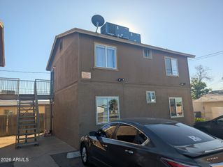 7160 N 53rd Avenue Apt 4, Glendale, AZ 85301