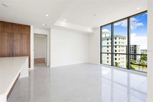 111 GOLDEN GATE POINT 602, Sarasota, FL 34236