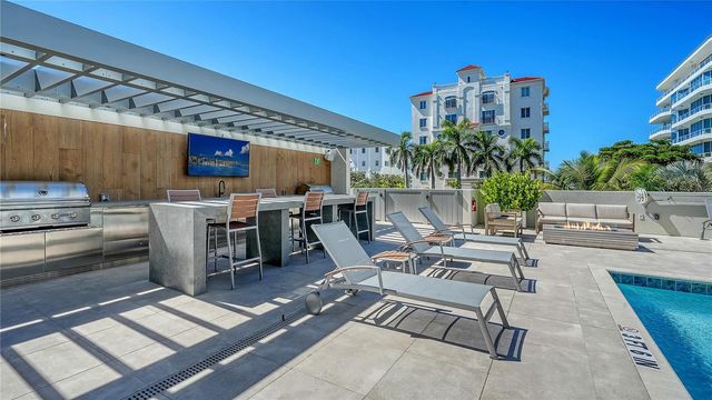 111 GOLDEN GATE POINT 602, Sarasota, FL 34236