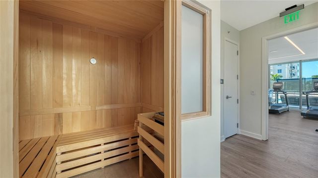 111 GOLDEN GATE POINT 602, Sarasota, FL 34236