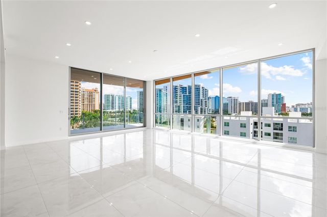 111 GOLDEN GATE POINT 602, Sarasota, FL 34236