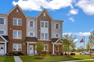 111 Yorktown Court, Libertyville, IL 60048