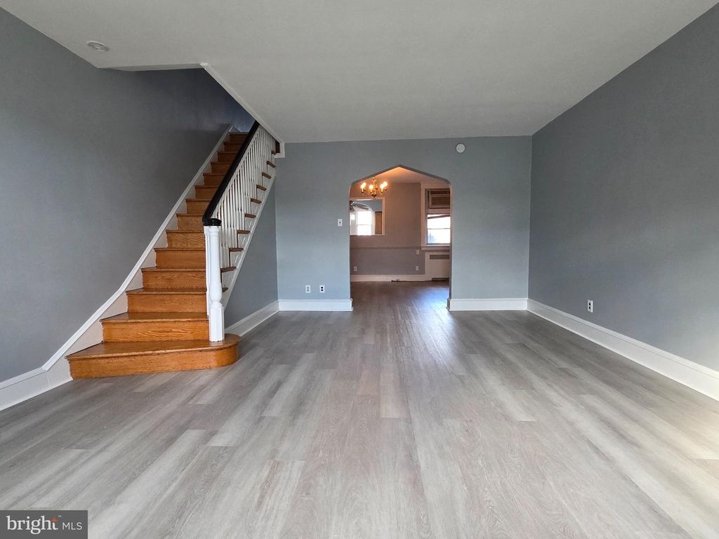 3019 KNORR ST, PHILADELPHIA, PA 19149 — photo 2