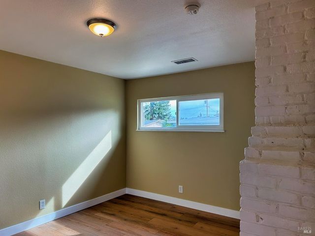 104 Thompson Ave, Ukiah, CA 95482