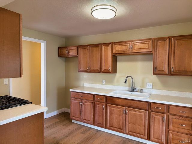 104 Thompson Ave, Ukiah, CA 95482