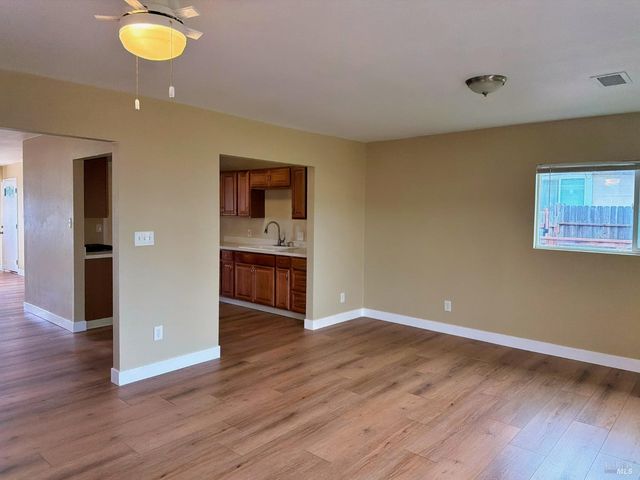 104 Thompson Ave, Ukiah, CA 95482