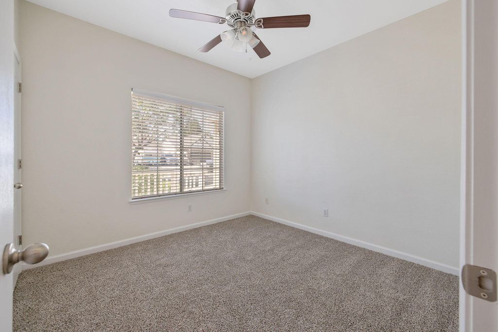 Image 19 of property listing at 5202 W Oriole Avenue, Visalia, CA 93291