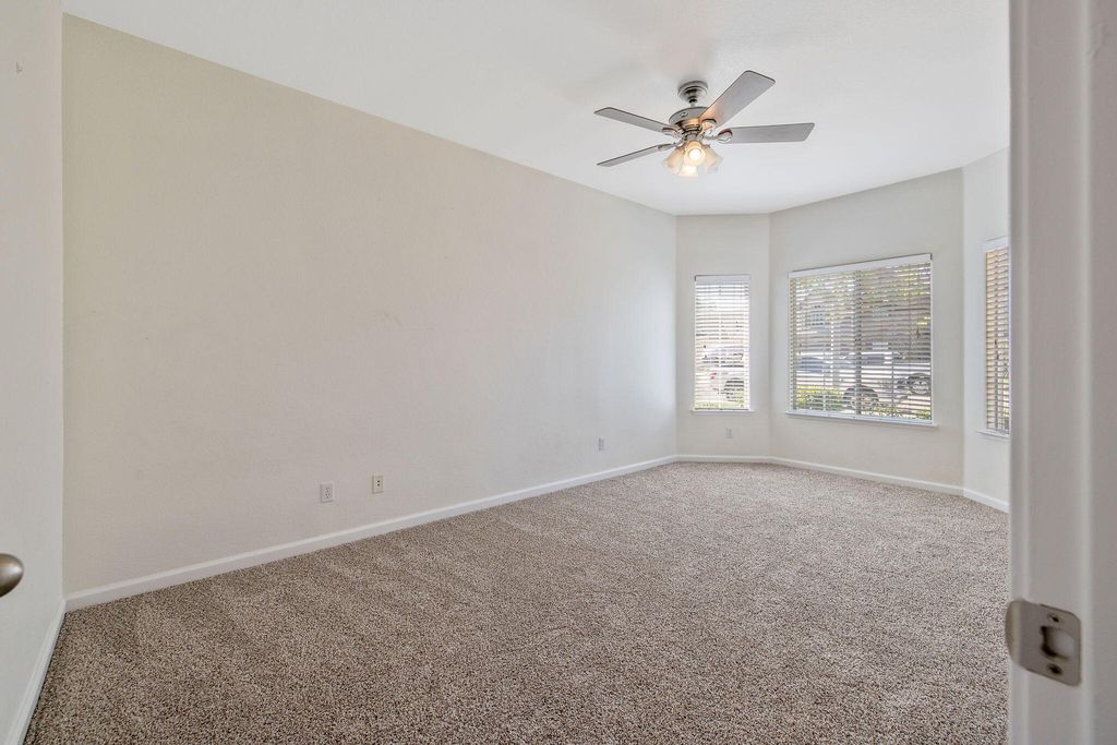 Image 22 of property listing at 5202 W Oriole Avenue, Visalia, CA 93291