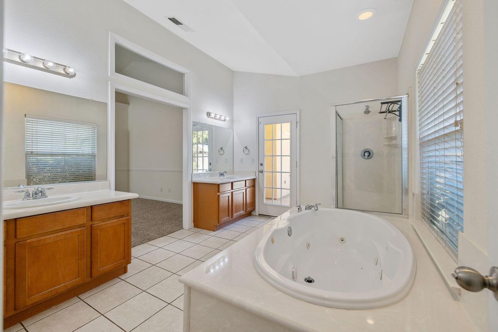 Image 29 of property listing at 5202 W Oriole Avenue, Visalia, CA 93291