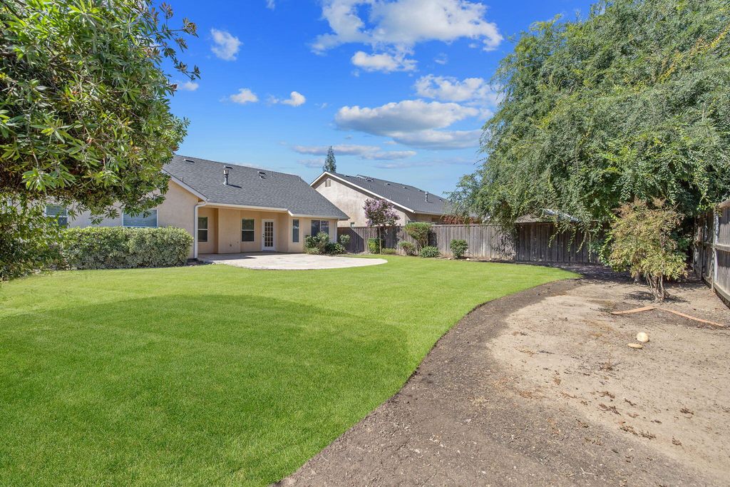 Image 36 of property listing at 5202 W Oriole Avenue, Visalia, CA 93291