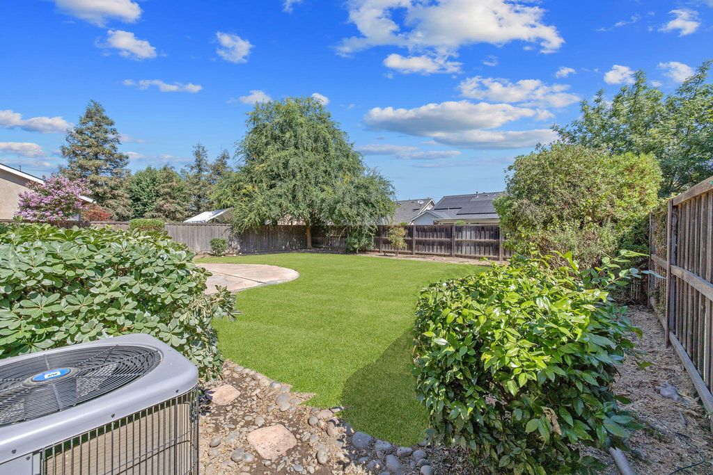 Image 37 of property listing at 5202 W Oriole Avenue, Visalia, CA 93291