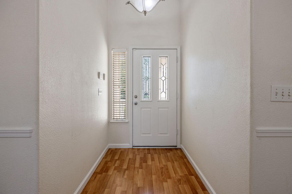 Image 5 of property listing at 5202 W Oriole Avenue, Visalia, CA 93291