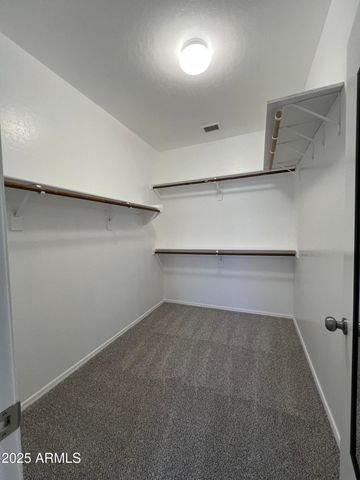 10245 E Kiva Avenue, Mesa, AZ 85209