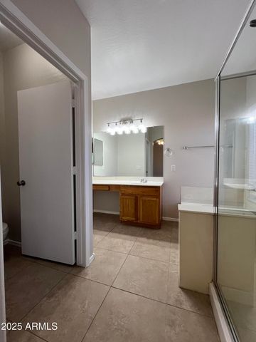 10245 E Kiva Avenue, Mesa, AZ 85209
