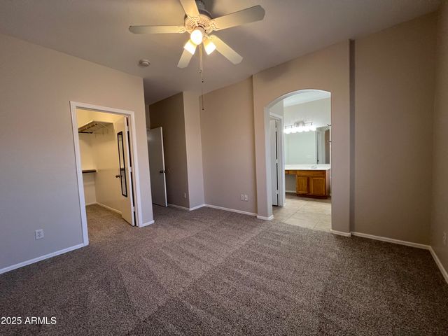 10245 E Kiva Avenue, Mesa, AZ 85209