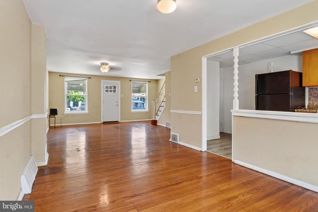 620 E CARVER ST, Philadelphia, PA 19120