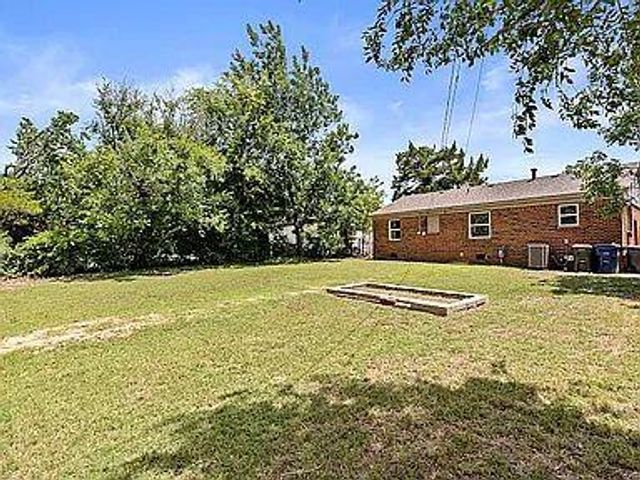 1825 Sheffield Road, Oklahoma City, OK 73120