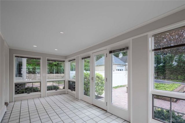 62 Summit Avenue, Bronxville, NY 10708