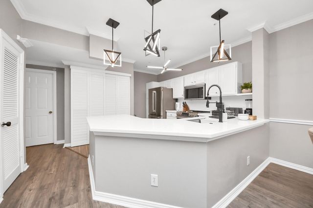 2111 Welch Street A211, Houston, TX 77019