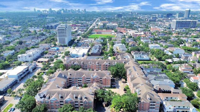 2111 Welch Street A211, Houston, TX 77019