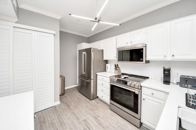 2111 Welch Street A211, Houston, TX 77019