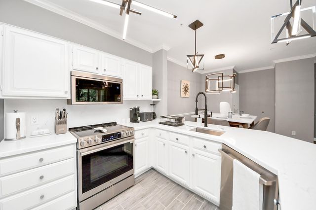 2111 Welch Street A211, Houston, TX 77019