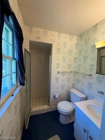 5515 Bledsoe Drive, Greensboro, NC 27410
