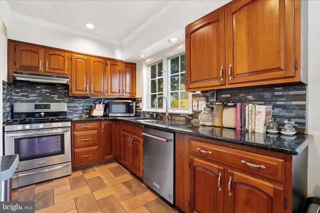 600 RUNNYMEDE AVE, Jenkintown, PA 19046