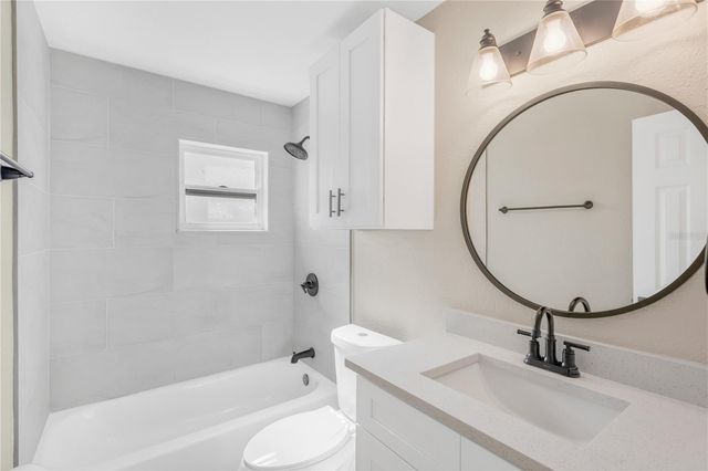 6815 S WALL STREET, Tampa, FL 33616