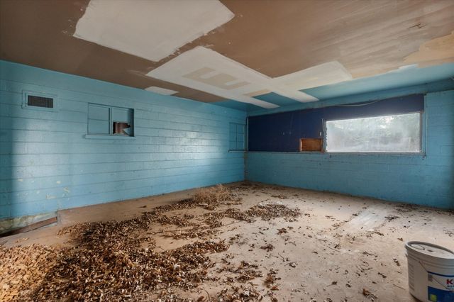 605 17th Street, Levelland, TX 79336